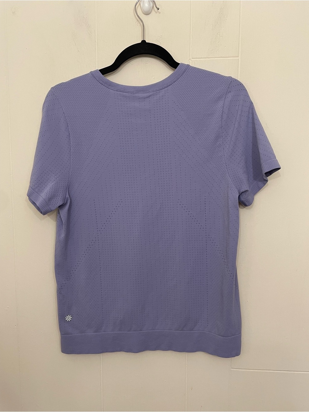 Athleta In Motion Seamless Tee Size M Periwinkle Blue Breathable Performance - Picture 4 of 7